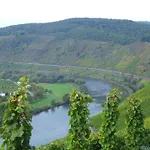 Attractive In Near River * Zell