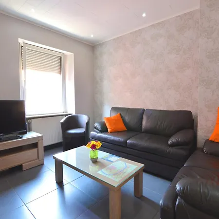 Attractive In Near River Apartamento