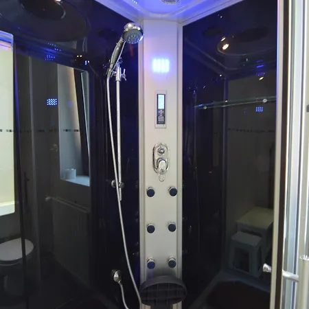 Attractive In Near River Apartamento *