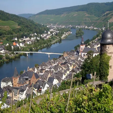 Διαμέρισμα Attractive In Near River Zell an der Mosel