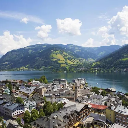 Attractive In Near River * Zell