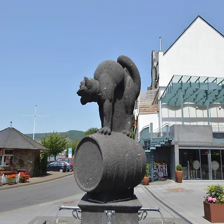 Attractive In Near River Apartamento Zell