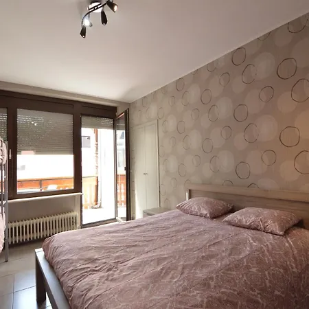 Attractive In Near River Apartamento