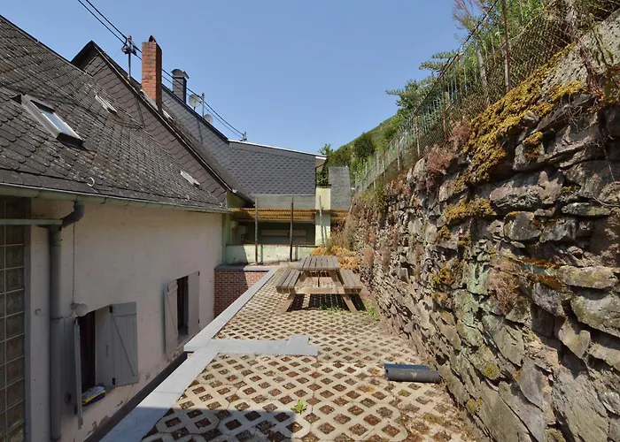 Attractive In Near River Zell