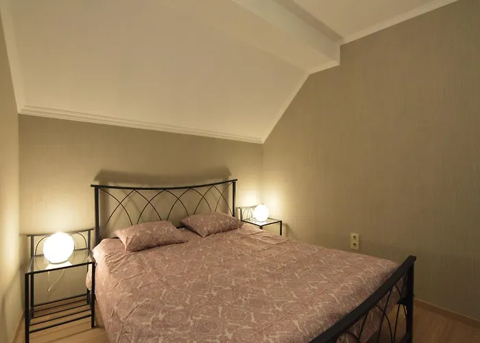 Attractive In Near River * Zell