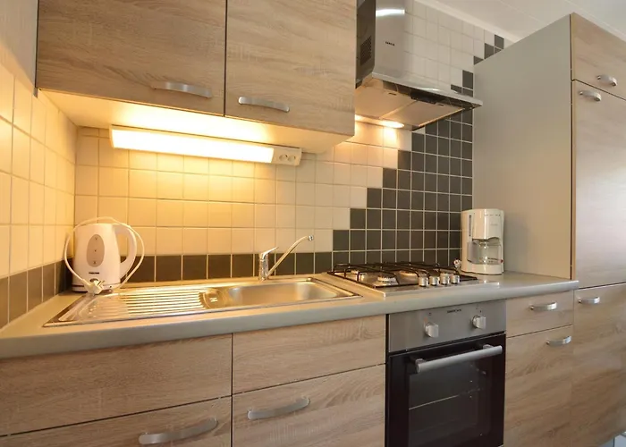 Attractive In Near River * Zell